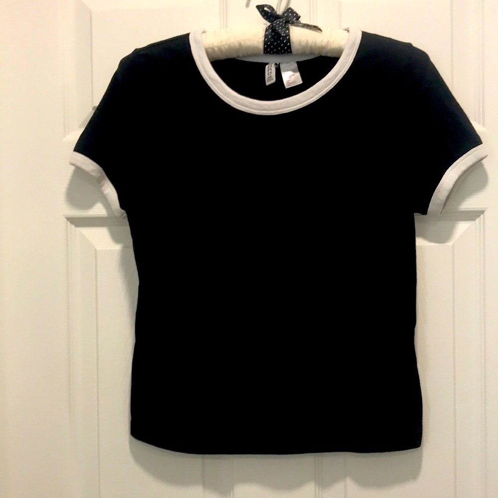 T-shirt by DIVIDED from H&M